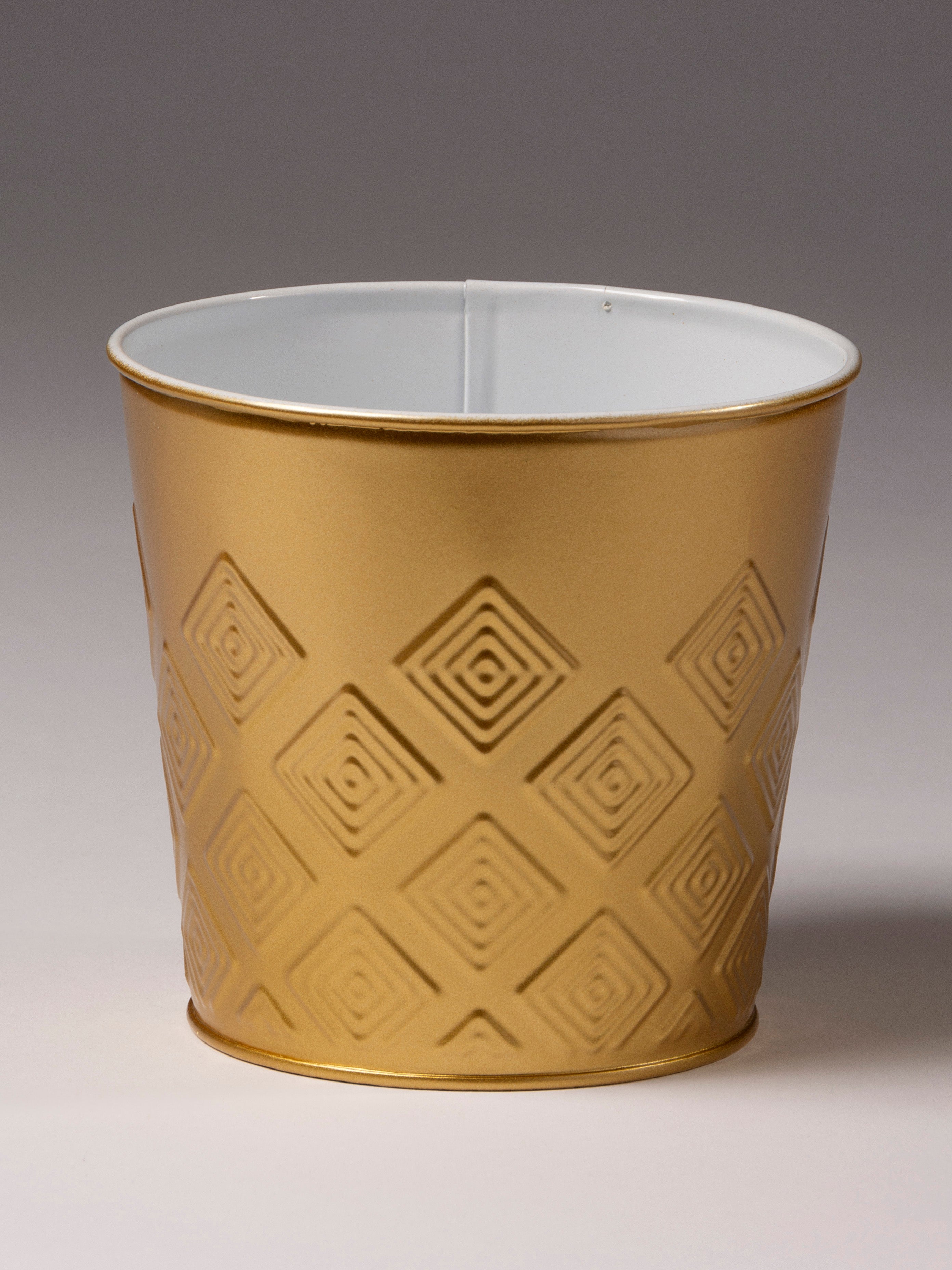 Diamond Embossed Gold Tin